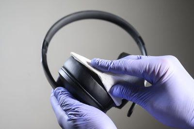 Comment nettoyer ses coussinets de casque sans les abîmer ?